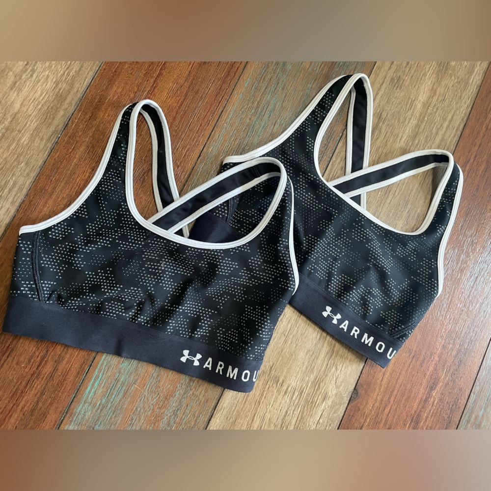 Small under armor, sports bra